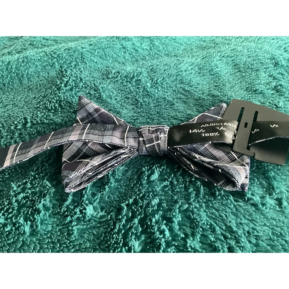 Jos A Bank Mens Blue PurplePlaid Bowtie Adjustable Formal Wedding Party Prom NWT
